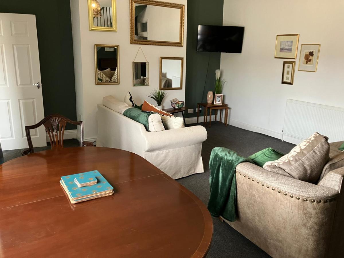 Rose Cottage - City Centre, Hospital Crownwork Studios, Nissan & Stadium Of Light Съндърланд Екстериор снимка